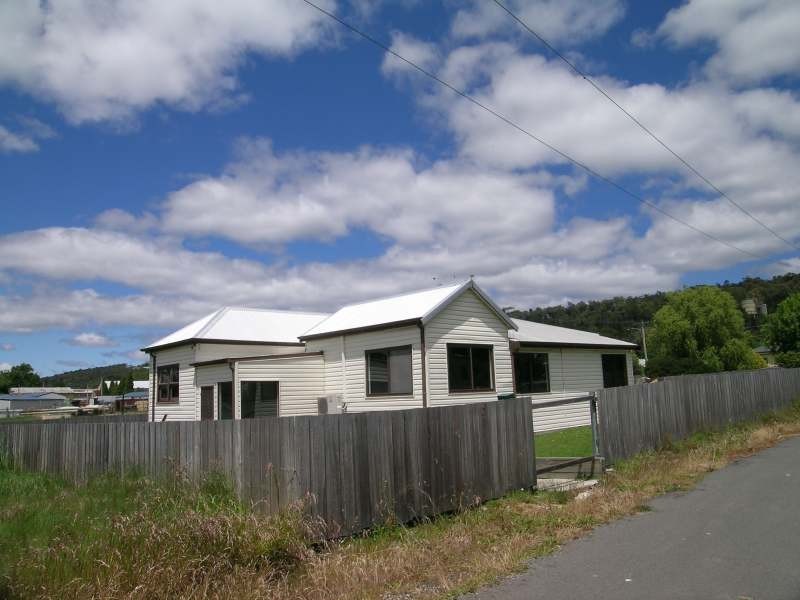10 Margaret Street, Beaconsfield TAS 7270