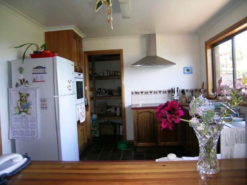 74  Robert Street, Beauty Point TAS 7270