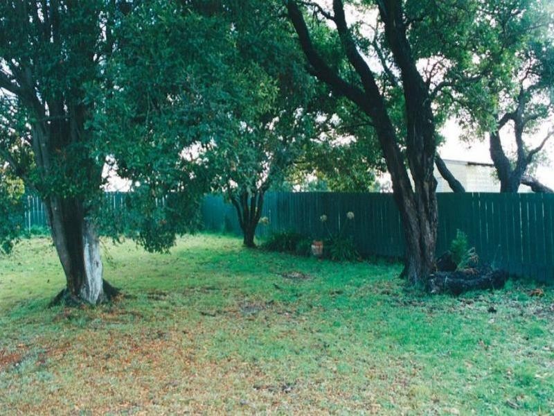 1  Dally Street, Beaconsfield TAS 7270