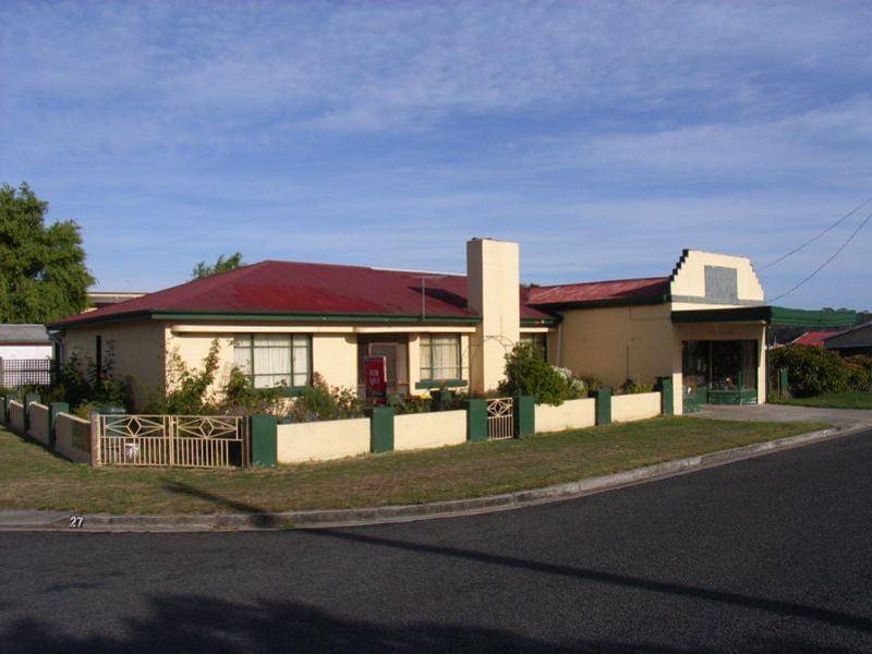 27  Mainwaring Street, Beauty Point TAS 7270