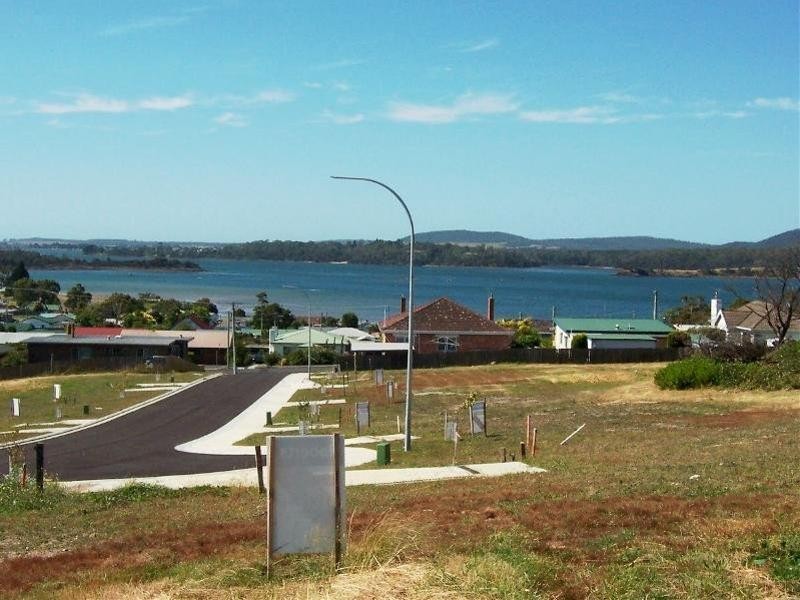 12  Cosgrove Court, Beauty Point TAS 7270