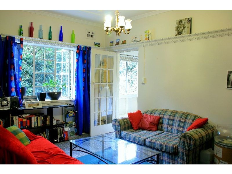 12/19  East Crescent Street, Mcmahons Point NSW 2060
