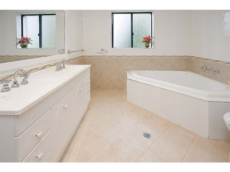 20  Finian Avenue, Killarney Heights NSW 2087