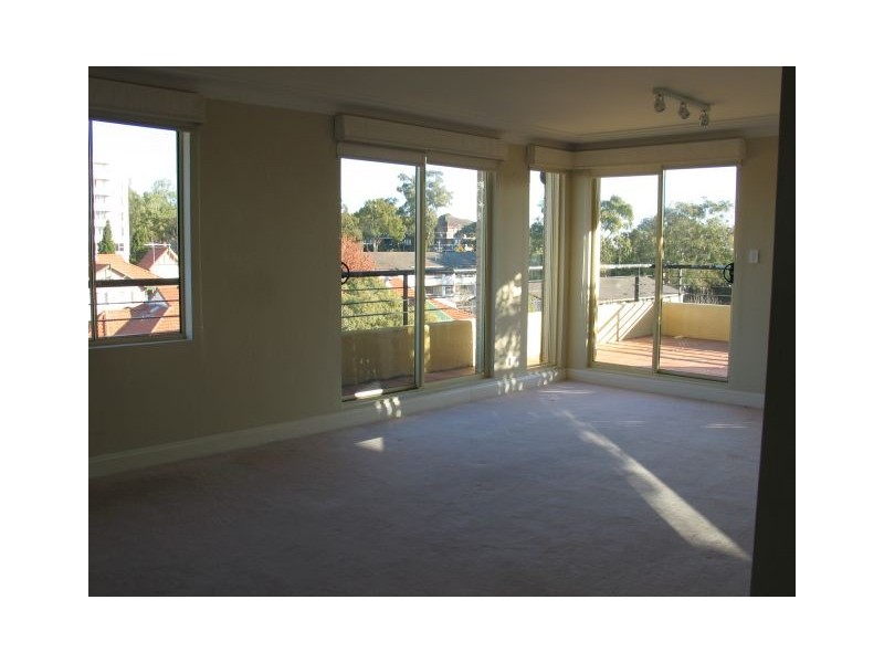 35/1  Eddy Road, Chatswood NSW 2067