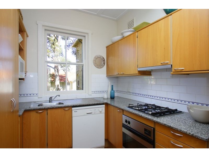 2/81  Kurraba Road, Neutral Bay NSW 2089