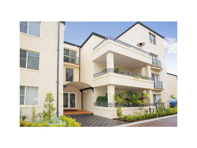 15/214-220 Pacific Highway (facing Ulonga Ave), Greenwich NSW 2065