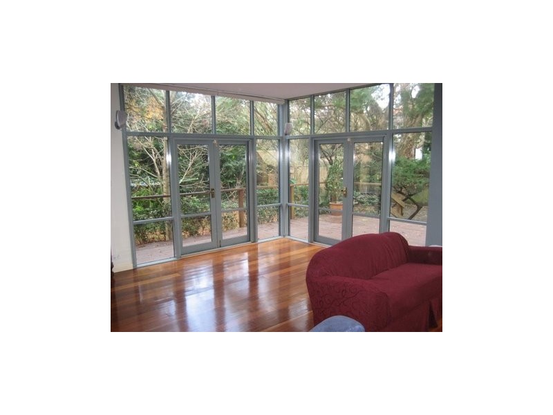 11  Sunnyside Crescent, Castlecrag NSW 2068