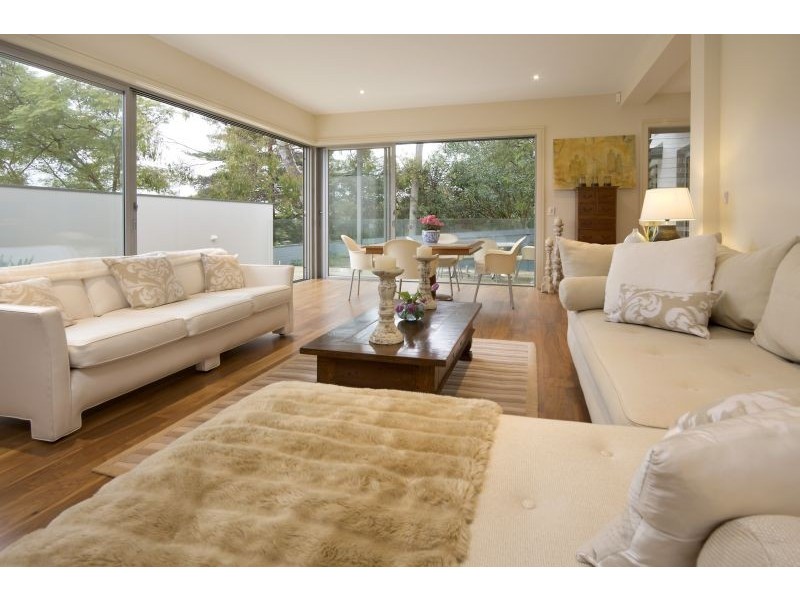 13  Charles Street, Castlecrag NSW 2068
