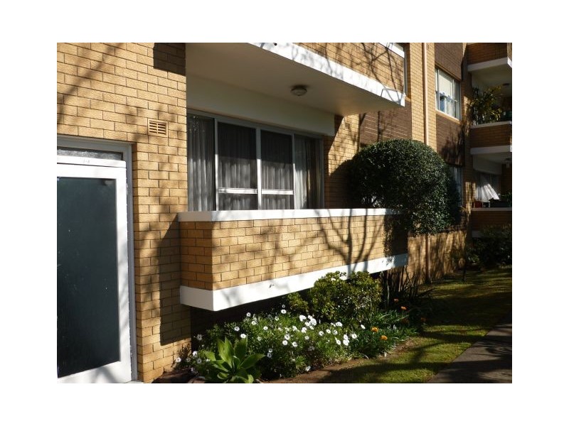 2/20  Hampden Road, Artarmon NSW 2064
