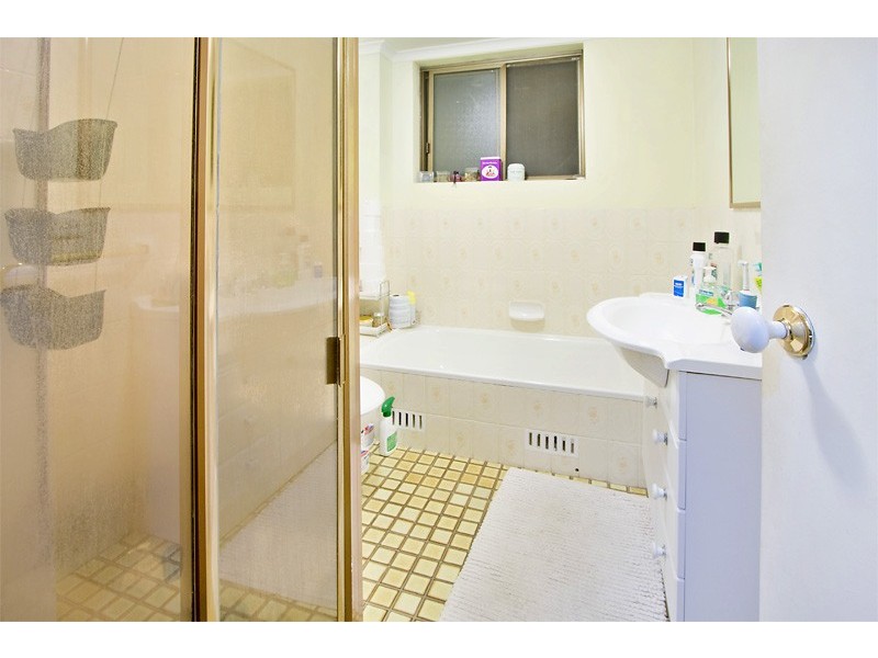 9/5  Robert Street, Artarmon NSW 2064