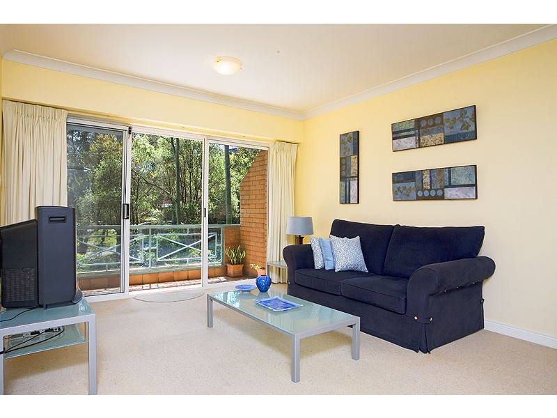 1/1  Goodchap Road, Chatswood NSW 2067