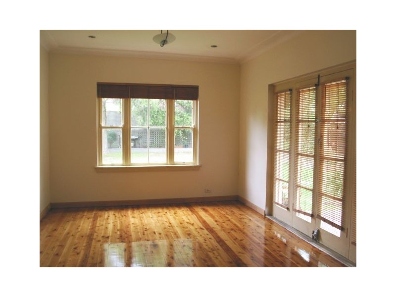 191  Eastern Valley Way, Middle Cove NSW 2068