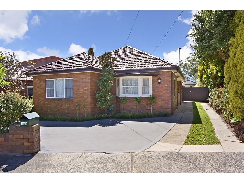 121  Eastern Valley Way, Castlecrag NSW 2068