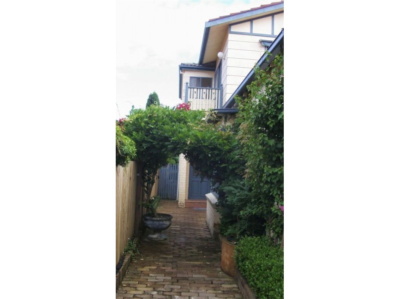 9  Crabbes Avenue, Willoughby NSW 2068