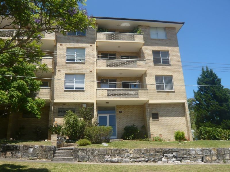 10/10/15  Cambridge Street, Cammeray NSW 2062