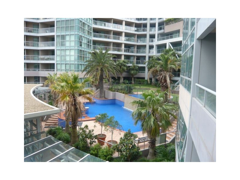 303/2a  Help Street, Chatswood NSW 2067