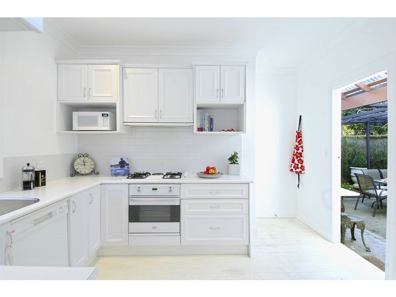 9  Sailors Bay Rd, Willoughby NSW 2068