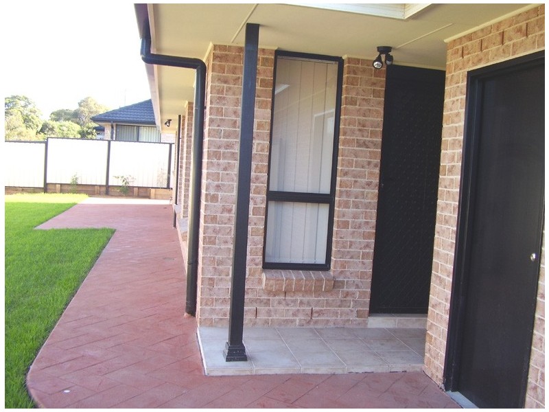 18b  Fifth Avenue, Port Kembla NSW 2505