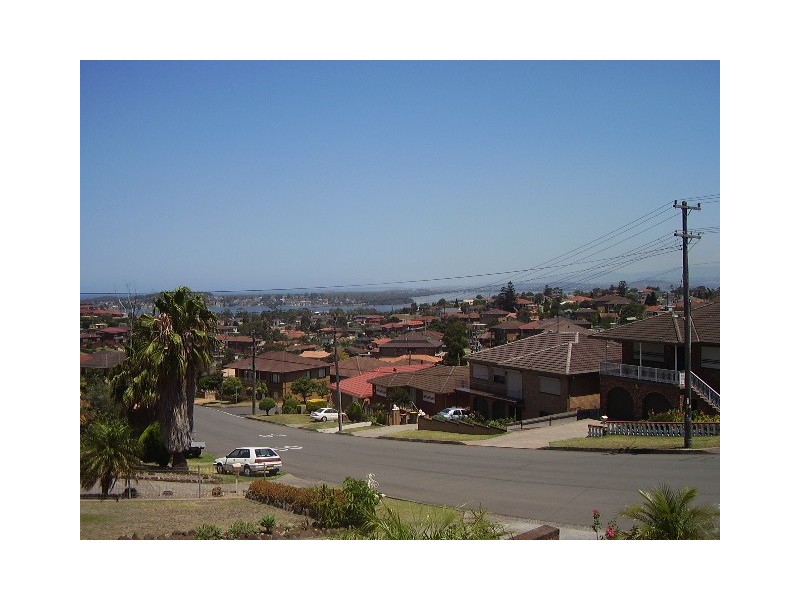 Lake Heights NSW 2502