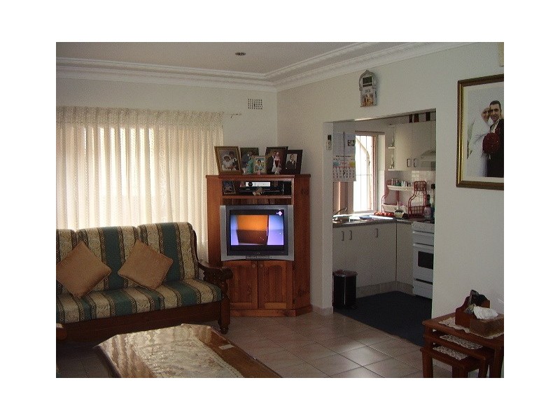 78 Lake Avenue, Cringila NSW 2502