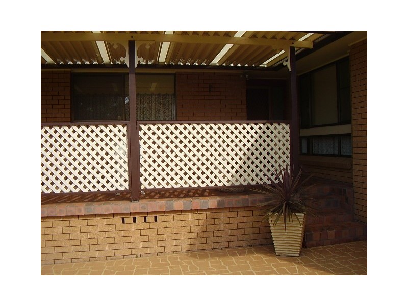 8 Blackbutt Way, Barrack Heights NSW 2528