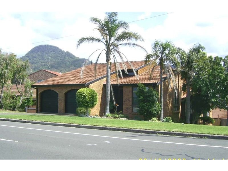 2 Carbeen Crescent, Cordeaux Heights NSW 2526