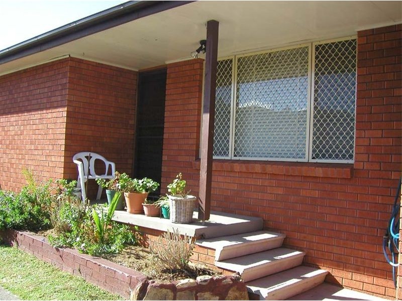 1/37 Chisholm Road, Lake Heights NSW 2502