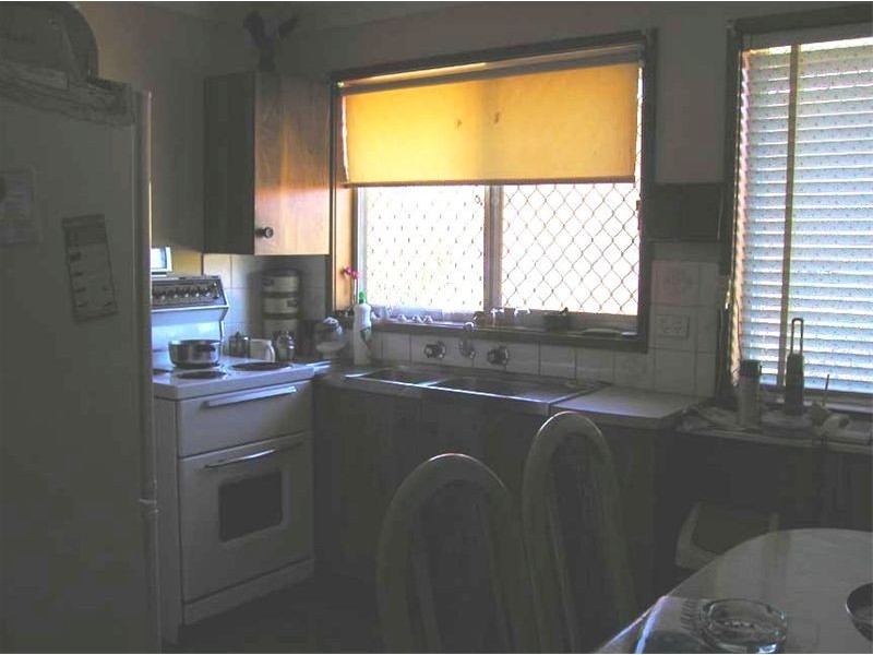 1/37 Chisholm Road, Lake Heights NSW 2502