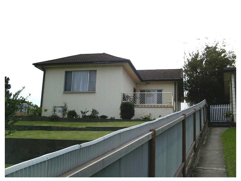 28 First Avenue North, Warrawong NSW 2502