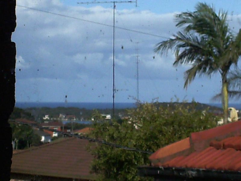 42 Lake Heights Road, Lake Heights NSW 2502