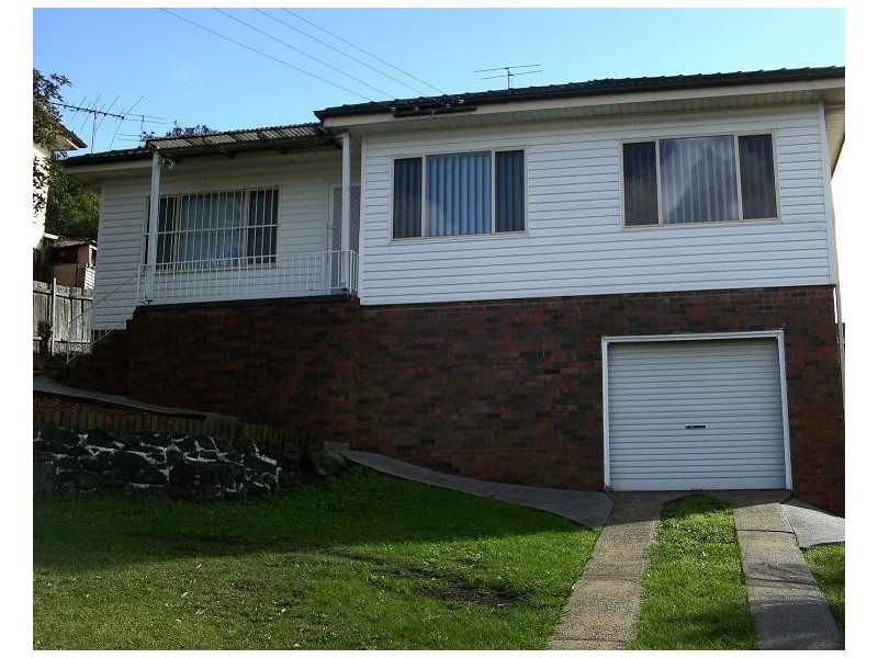 16 Karrabah Crescent, Lake Heights NSW 2502