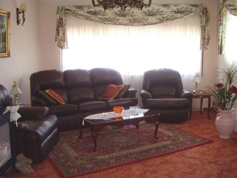 Lake Heights NSW 2502