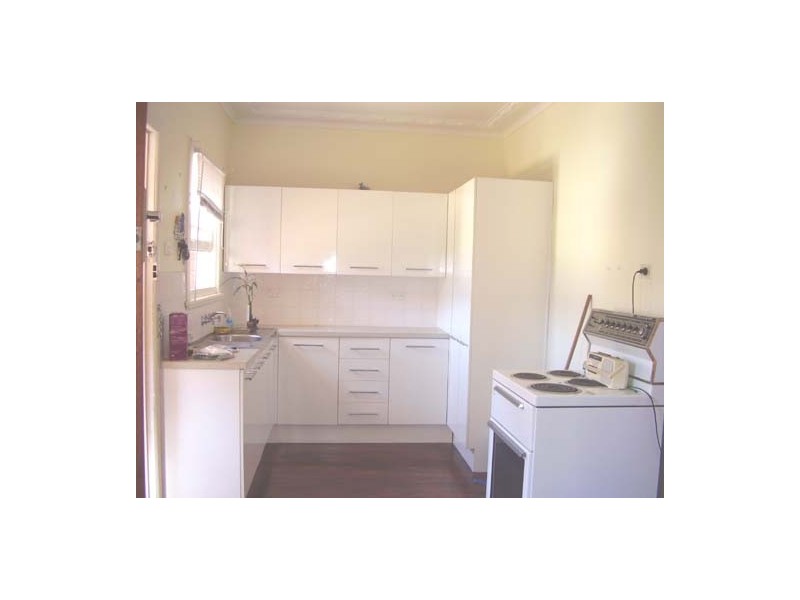 11 Donaldson Street, Port Kembla NSW 2505