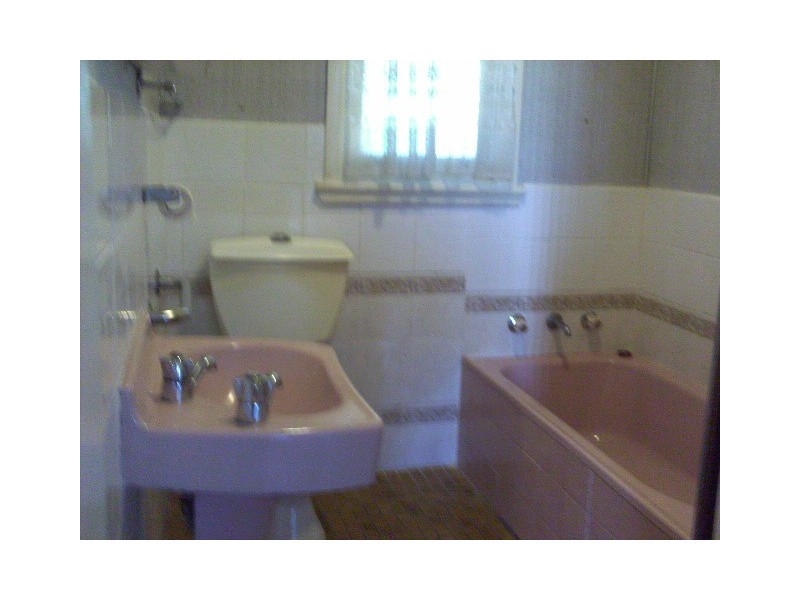 54 Mirrabooka Road, Lake Heights NSW 2502