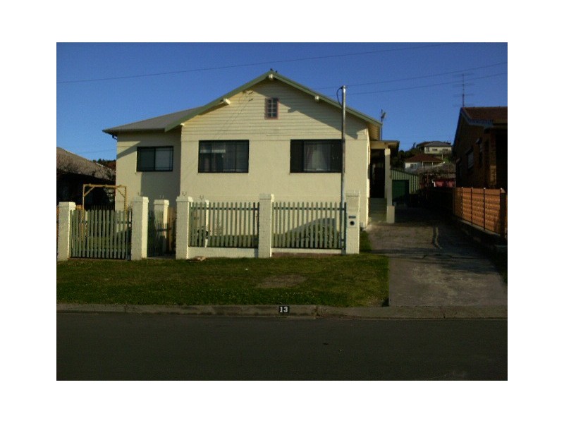 13 Gorrell Street, Cringila NSW 2502