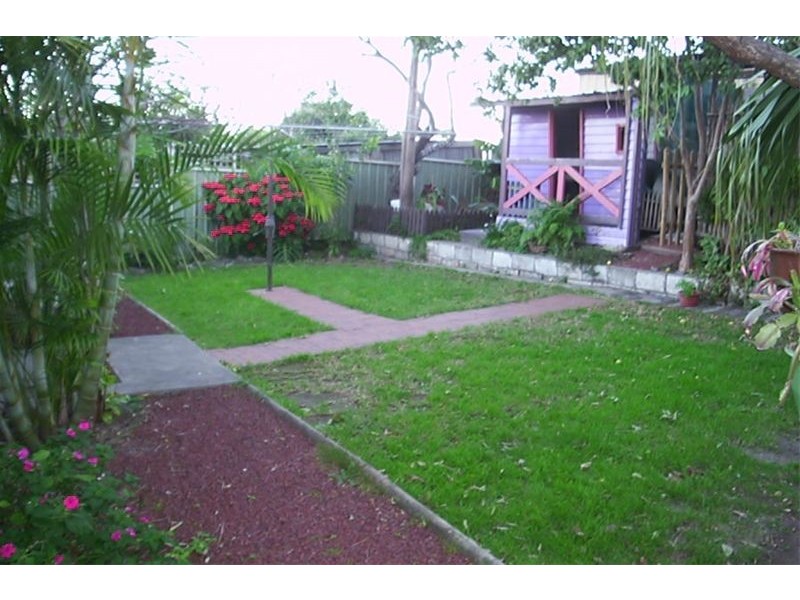 50 Barina Avenue, Lake Heights NSW 2502