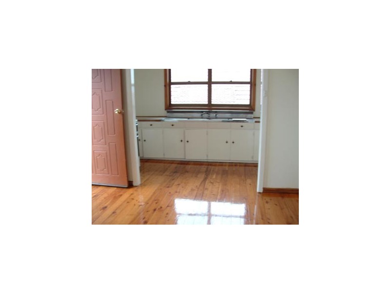 31 Weringa, Lake Heights NSW 2502