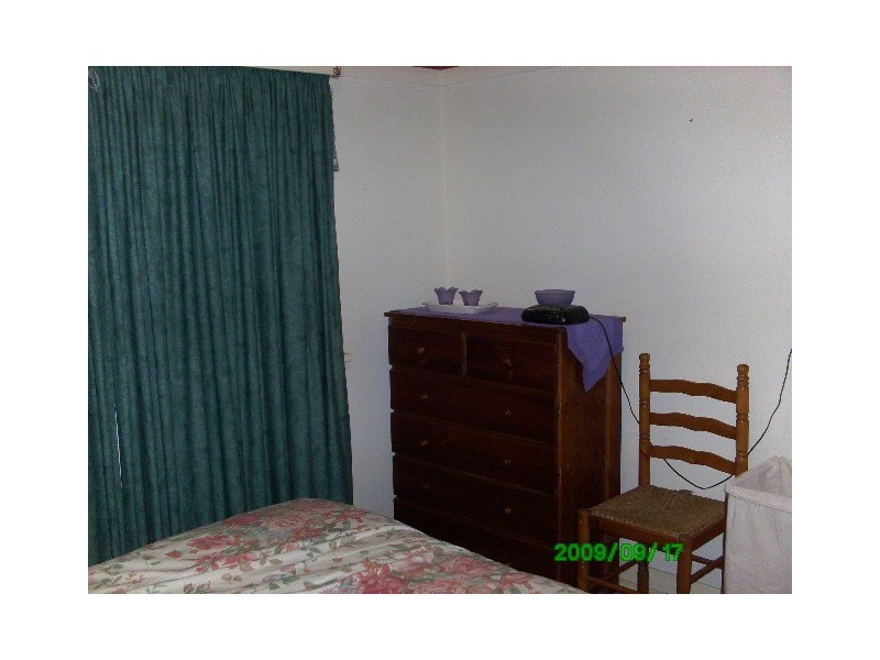 332 Northcliffe Drive, Lake Heights NSW 2502