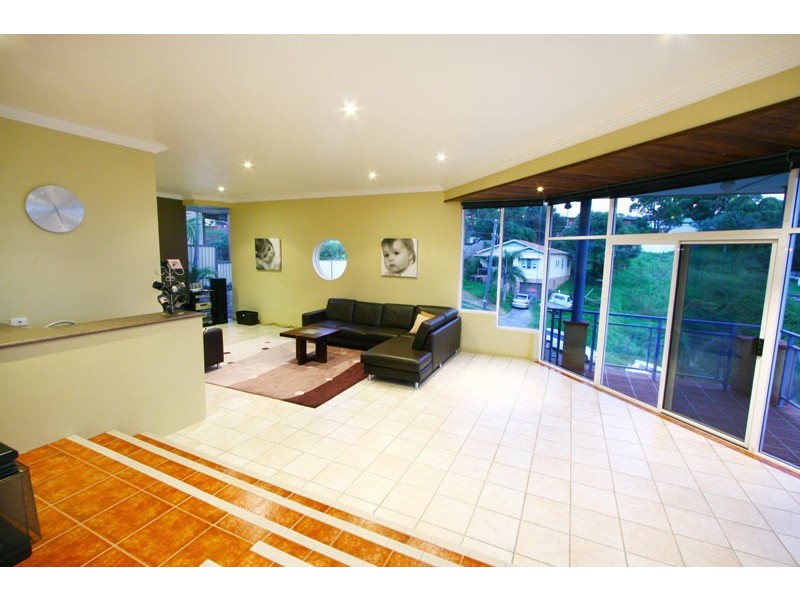 308 Flagstaff Road, Lake Heights NSW 2502