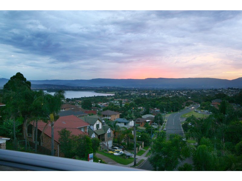 308 Flagstaff Road, Lake Heights NSW 2502