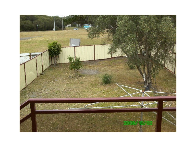 3 Lakeview Parade, Primbee NSW 2502