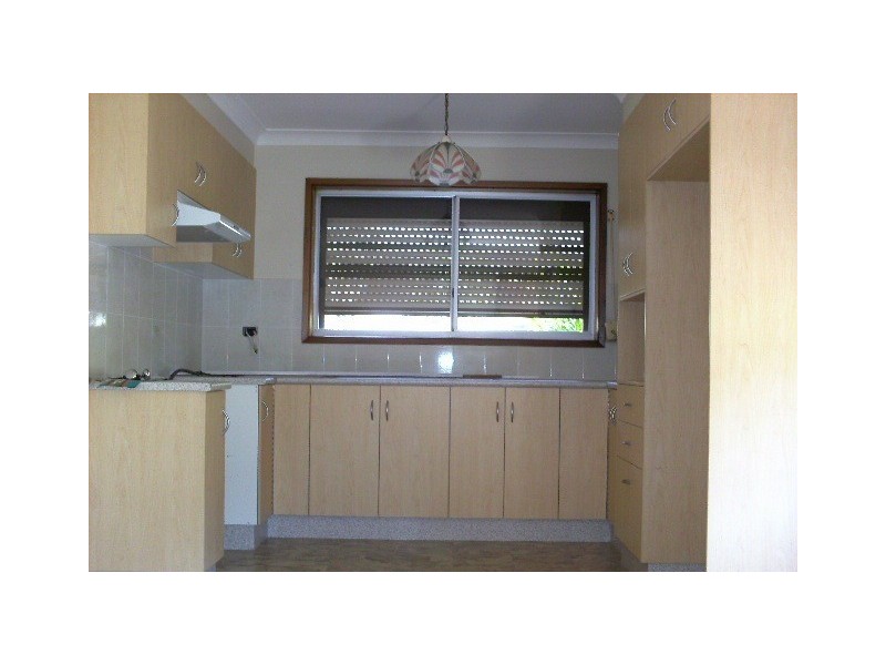 2/42 Robertson Street, Port Kembla NSW 2505