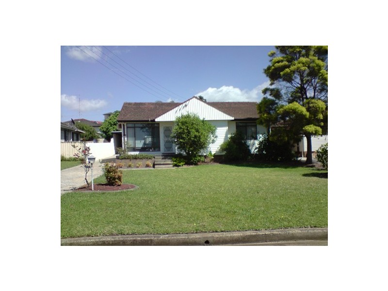 8 Cornwell Place, Berkeley NSW 2506