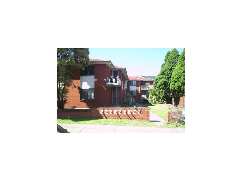 6/21 First Avenue, Warrawong NSW 2502