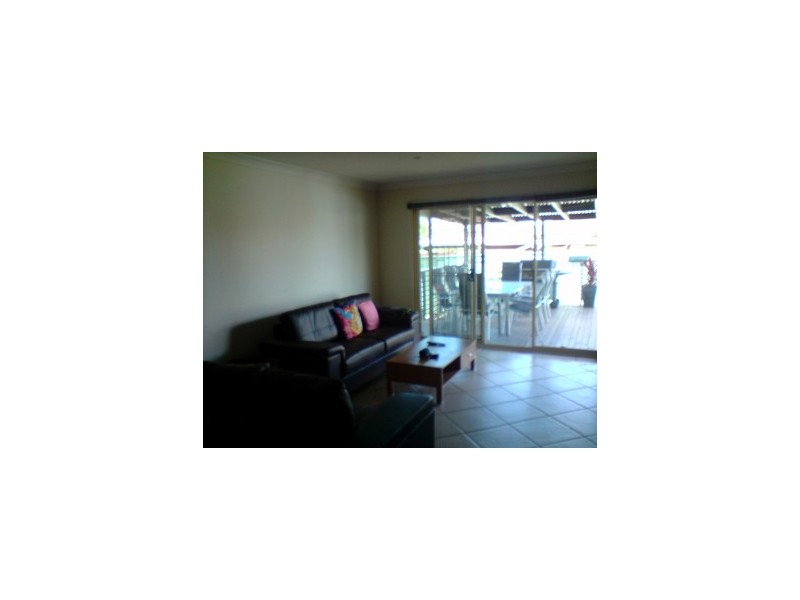 6a Hoskins Avenue, Warrawong NSW 2502