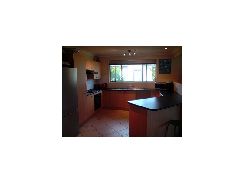 6a Hoskins Avenue, Warrawong NSW 2502
