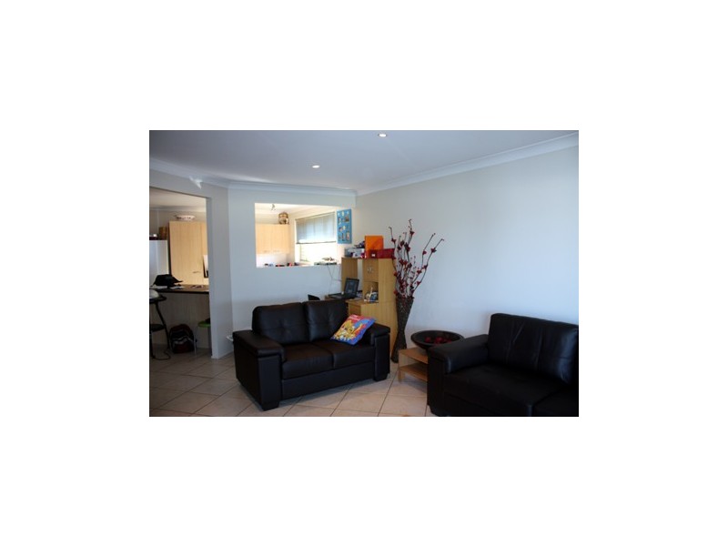 6a Hoskins Avenue, Warrawong NSW 2502