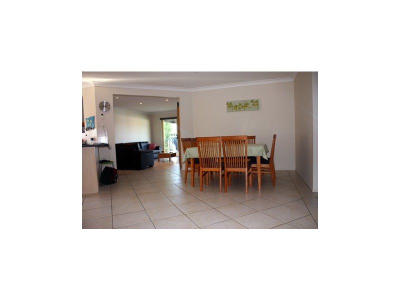 6a Hoskins Avenue, Warrawong NSW 2502
