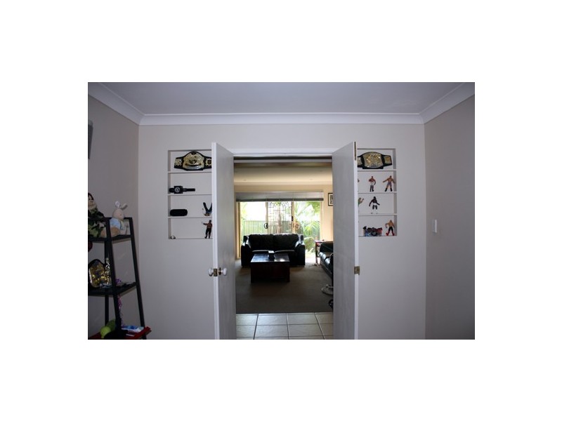 6a Hoskins Avenue, Warrawong NSW 2502
