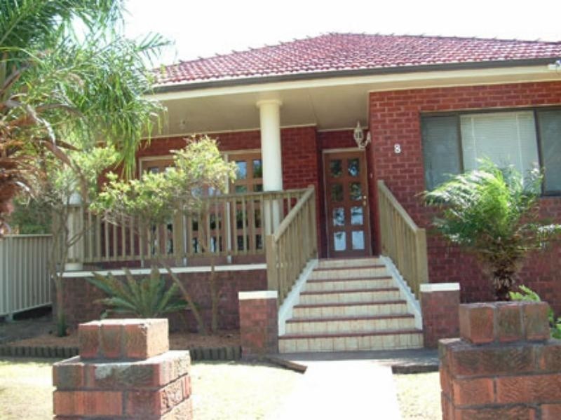 8 Primbee Crescent, Primbee NSW 2502